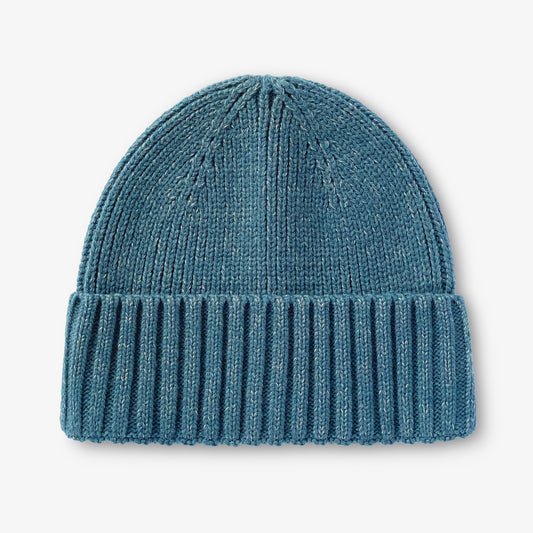 Turkos sotarmössa i Polylana®-garn, sedd framifrån.